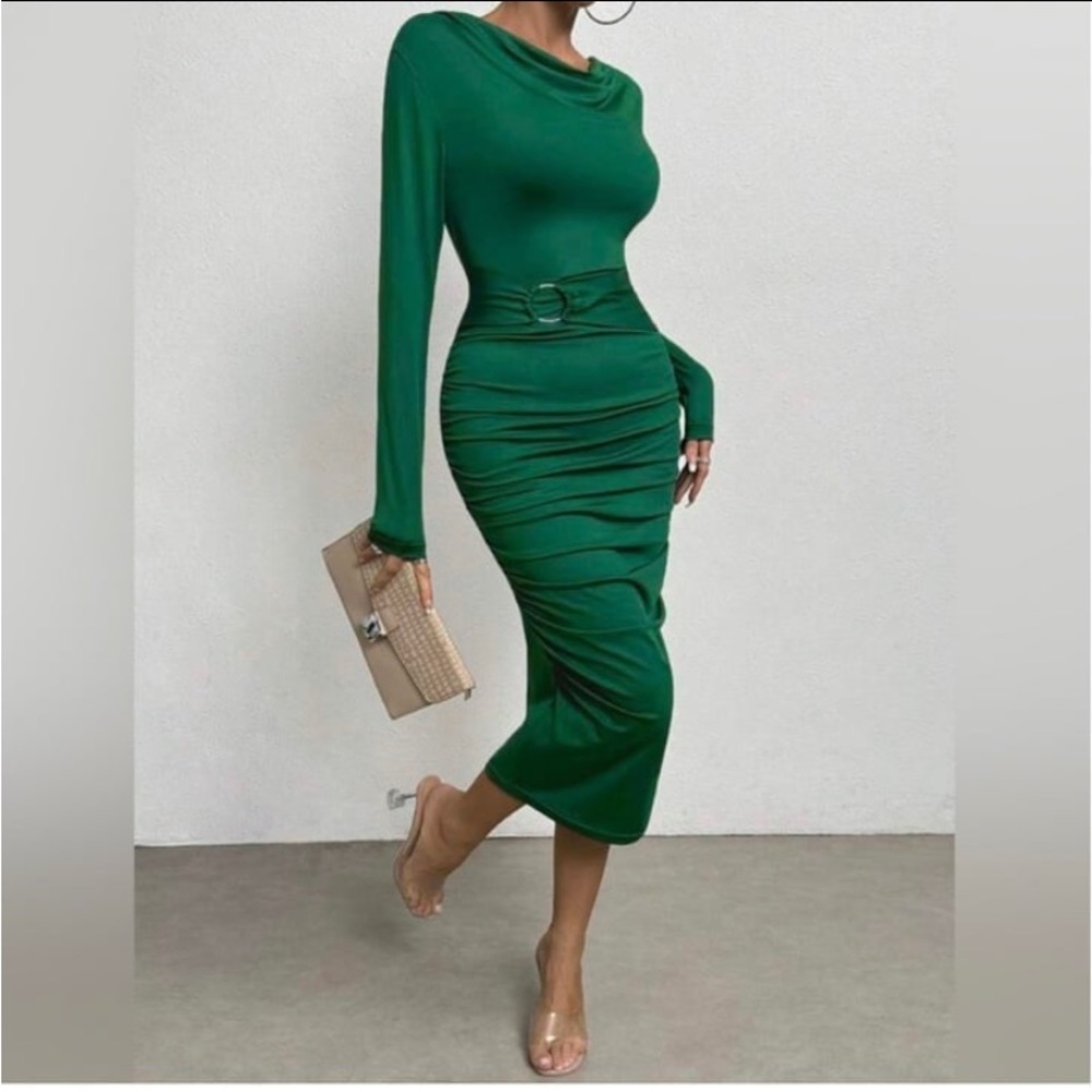 LONG SLEEVE  RUCHED BODY CON FASHION MIDI DRESS